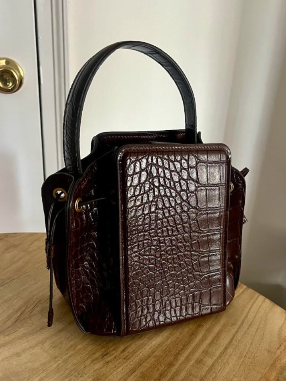 Zara Croc Textured Mini Bucket Bag - Picture 5 of 6